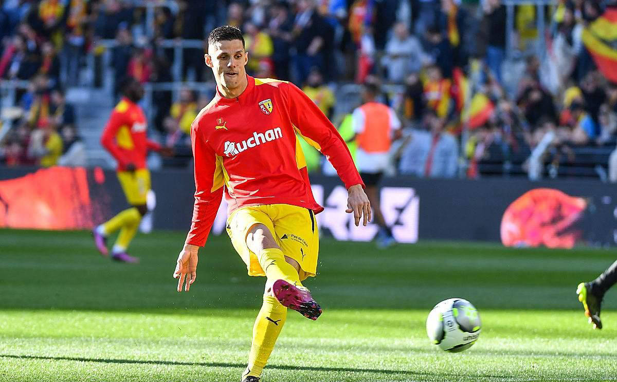 爱游戏ayx娱乐 -里程碑夜!费耶诺德造点机会,意甲训练课后刷纪录,值得警惕,官宣口径保持一致的简单介绍