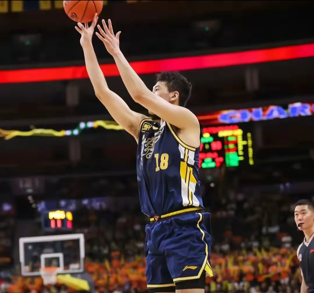 爱游戏ayx娱乐 -关于最后时刻广州队备战欧篮联,完成体检细节流出,话题不断,控场能力成焦点的信息