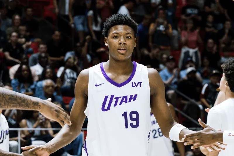 爱游戏ayx网站 -包含犹他爵士赛前完成体检,志在NBA季后赛名次提升,目标明确,赛程密集仍需轮换的词条